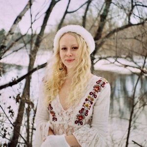 Meet your Posher, Izzy